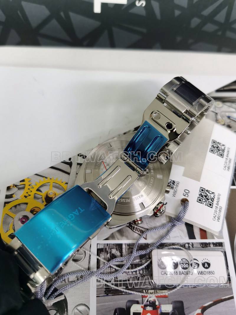 泰格豪雅超级克隆手表F1计时44mm黑盘机械钢带款表扣实拍图