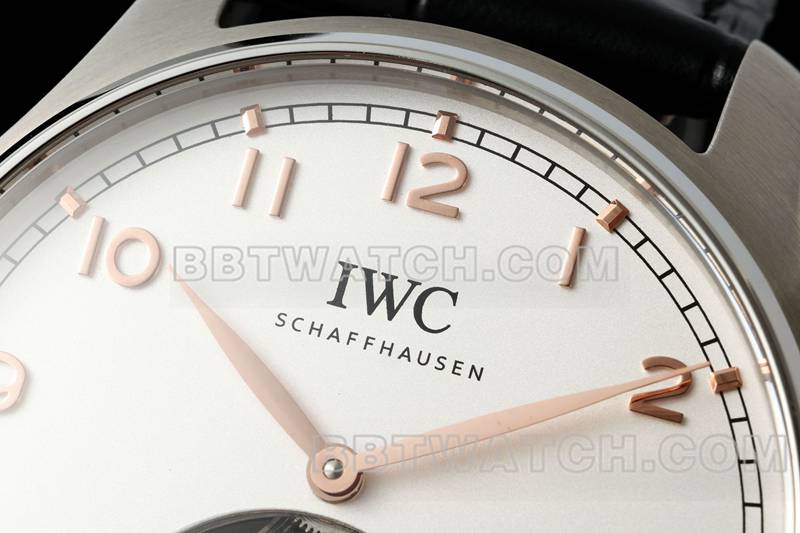 Universal beste Replik Uhren RMS Fabrik Portugal weiße Scheibe Gold Hand Tourbillon mechanische Gürtel Modelle vorne echtes Bild