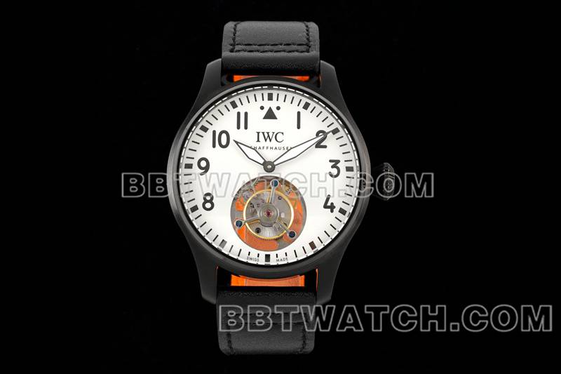 万国最优复刻手表RMS厂飞行员白盘黑壳陀飞轮机械皮带款正面实拍图