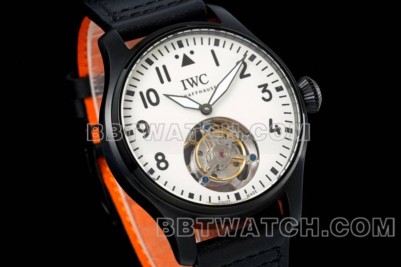 万国最优复刻手表RMS厂飞行员白盘黑壳陀飞轮机械皮带款正面实拍图