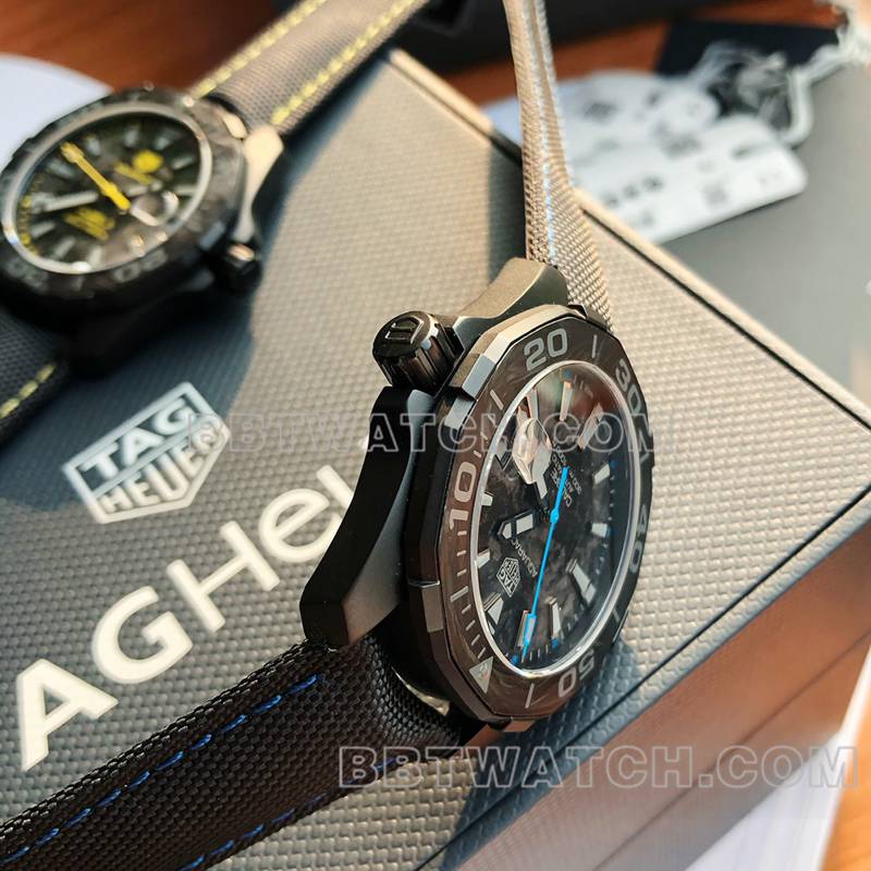 泰格豪雅最优复刻手表竞潜黑盘碳纤维41mm机械皮带款侧面实拍图