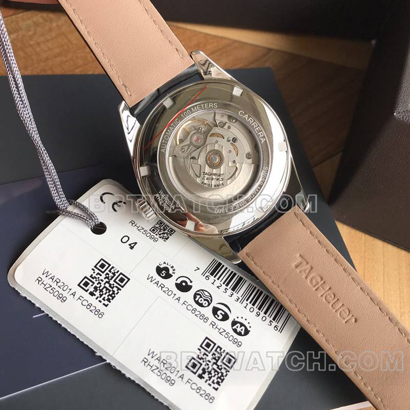 泰格豪雅1:1复刻手表卡莱拉黑盘双日历机械皮带款背面实拍图