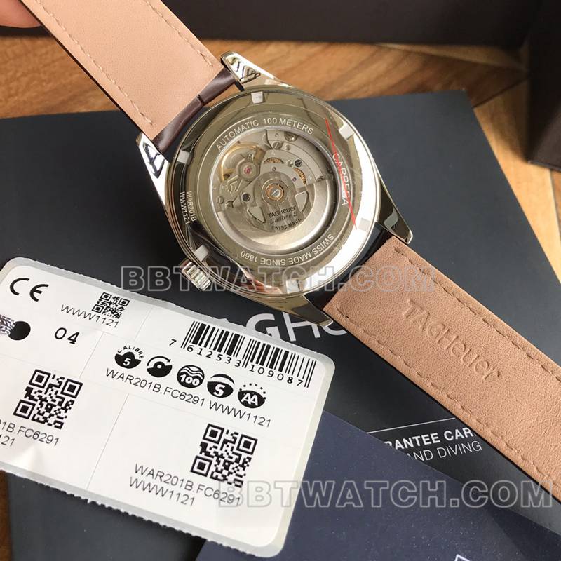 泰格豪雅超级克隆手表卡莱拉白盘银针双日历机械皮带款背面实拍图