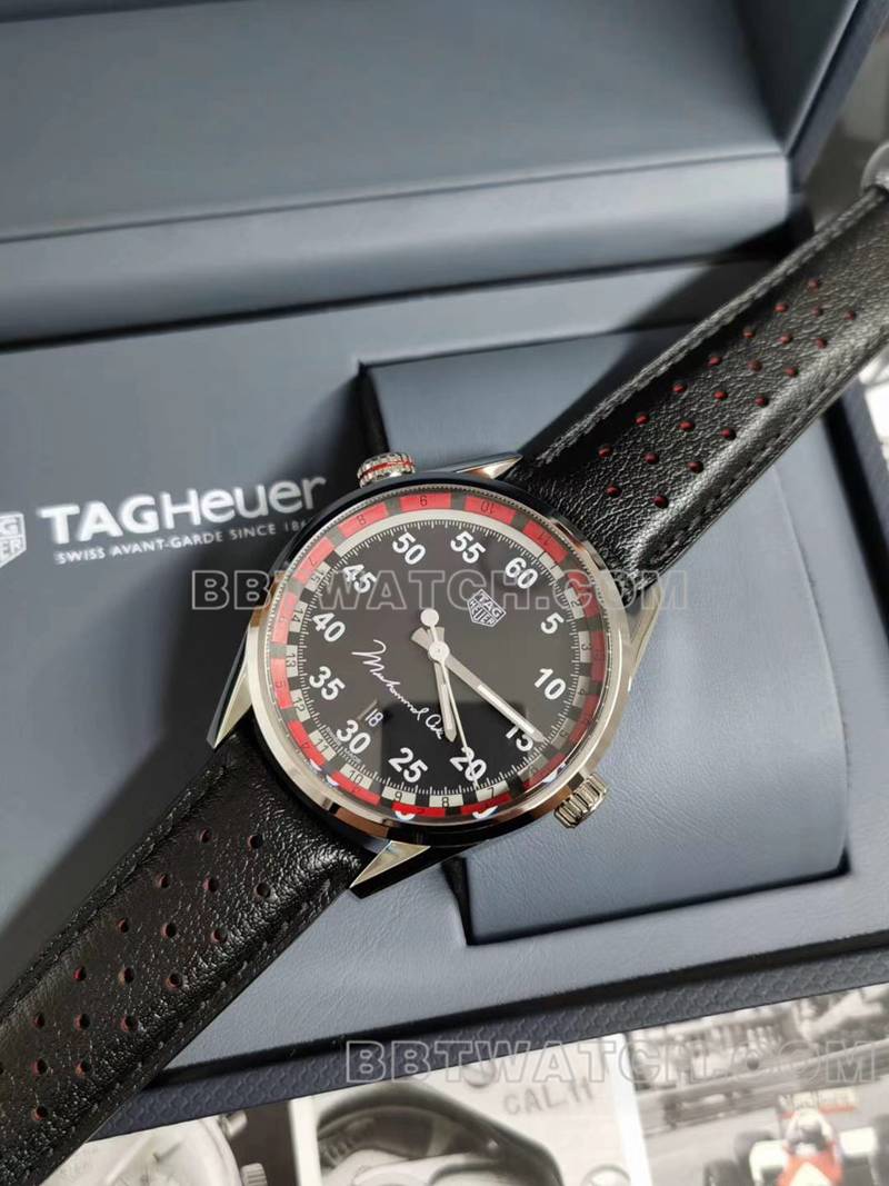 泰格豪雅最优复刻手表卡莱拉红黑盘43mm机械皮带款正面实拍图