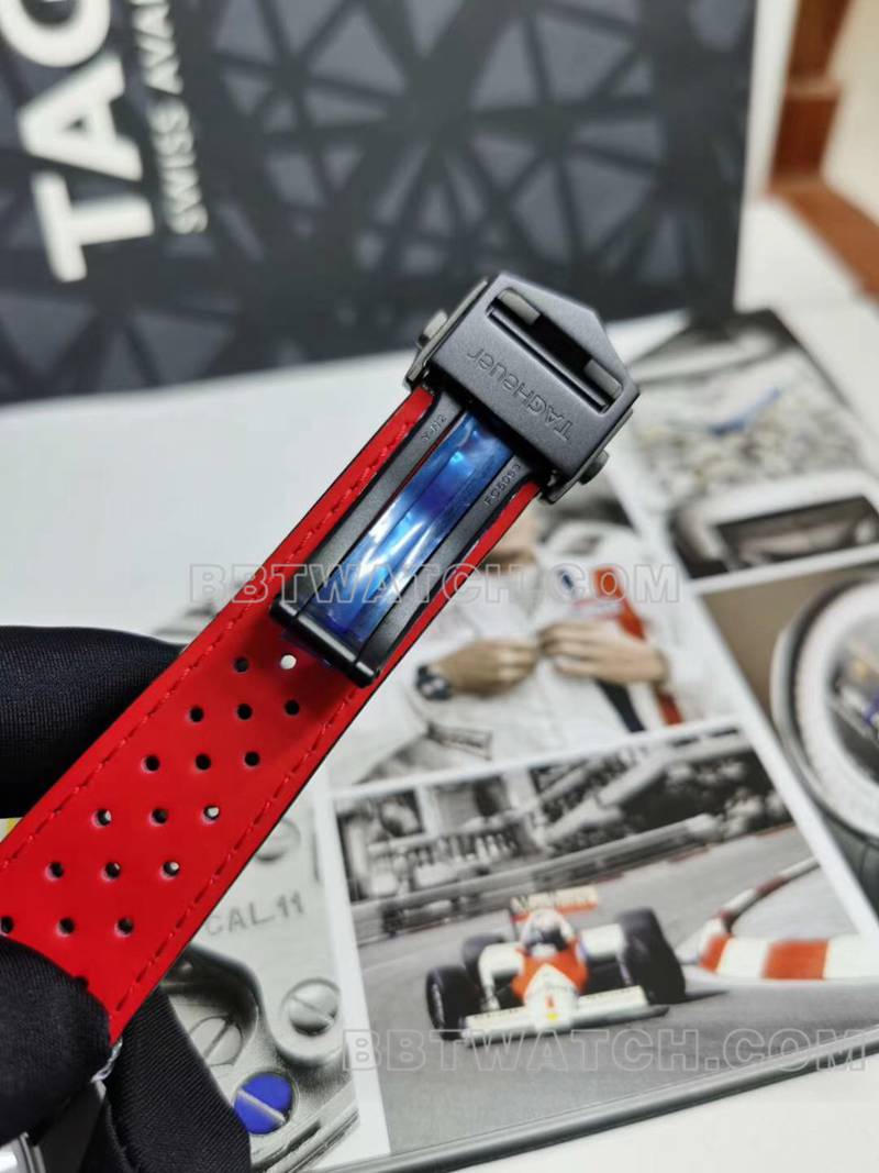 泰格豪雅超级克隆手表卡莱拉黑盘黑壳43mm机械皮带款表扣实拍图