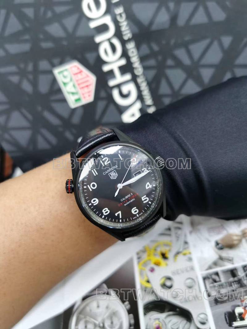 泰格豪雅超级克隆手表卡莱拉黑盘黑壳43mm机械皮带款正面实拍图