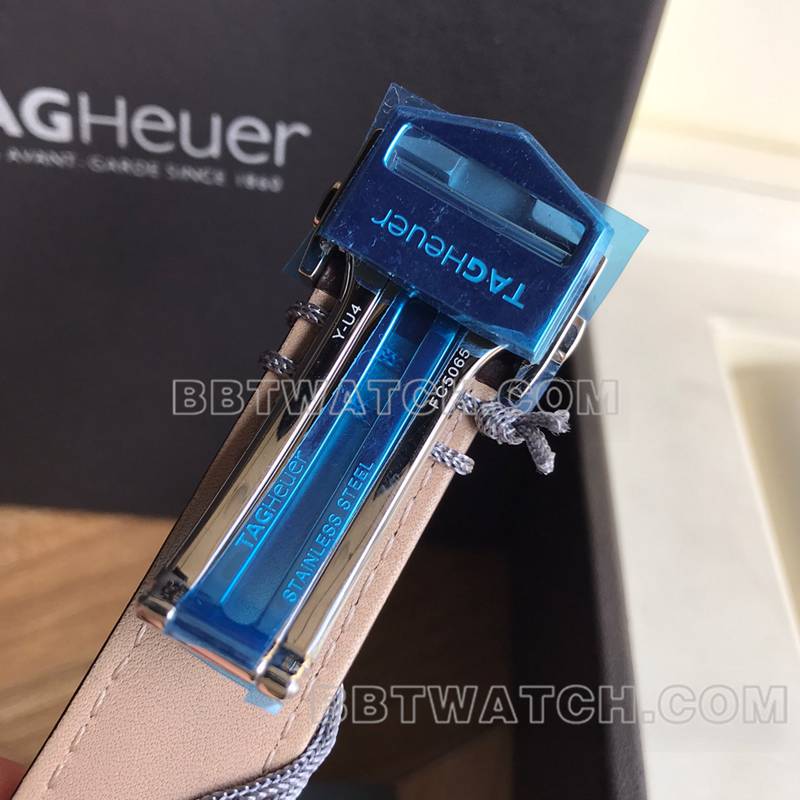 Tag Heuer top replica watches original single Carrera black disc gold hands double calendar mechanical brown belt models buckle actual photo