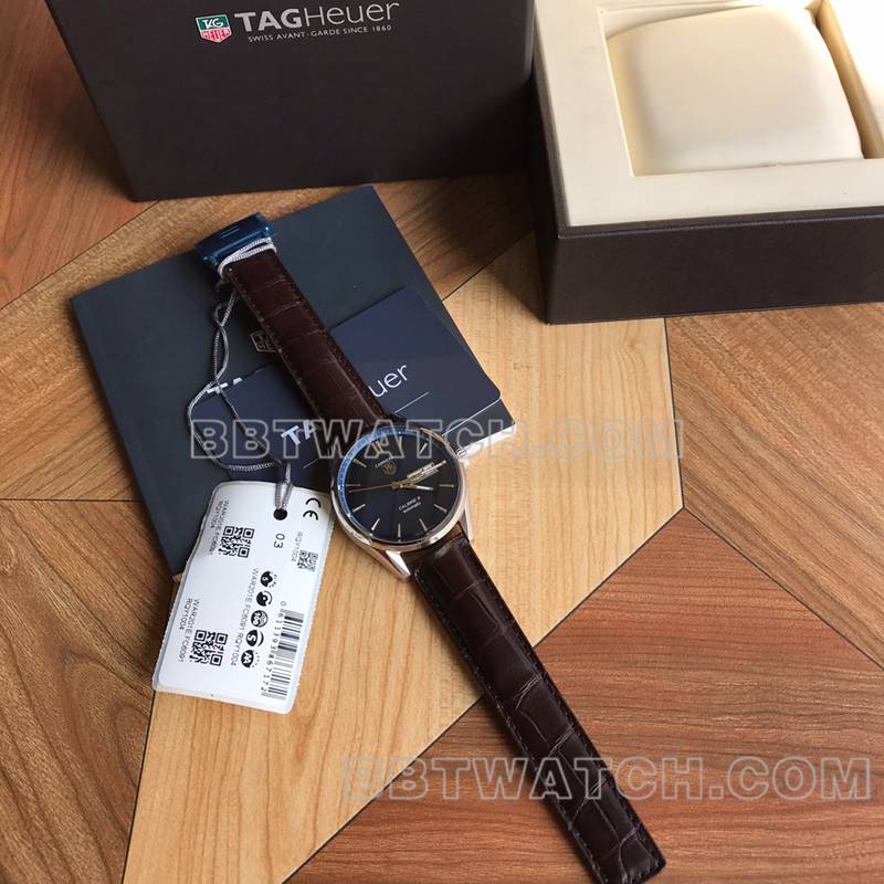 泰格豪雅最优复刻手表原单卡莱拉蓝盘双日历机械棕色皮带款正面实拍图