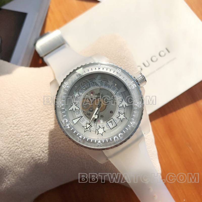 古驰最佳复刻手表40mm灰盘SW200机械机芯橡胶款正面实拍图