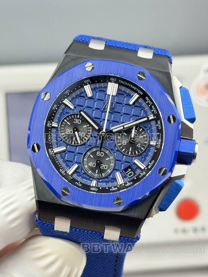 爱彼最佳复刻手表LS厂皇家橡树离岸型43MM蓝盘计时机械橡胶款26420正面实拍图