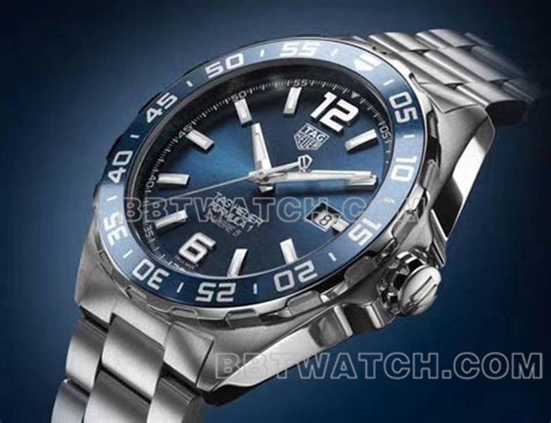 泰格豪雅超级克隆手表F1蓝盘43mm机械钢带款正面实拍图