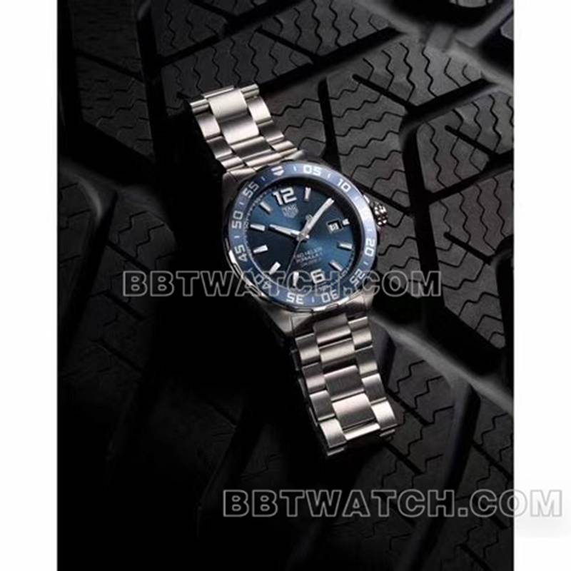 泰格豪雅超级克隆手表F1蓝盘43mm机械钢带款正面实拍图