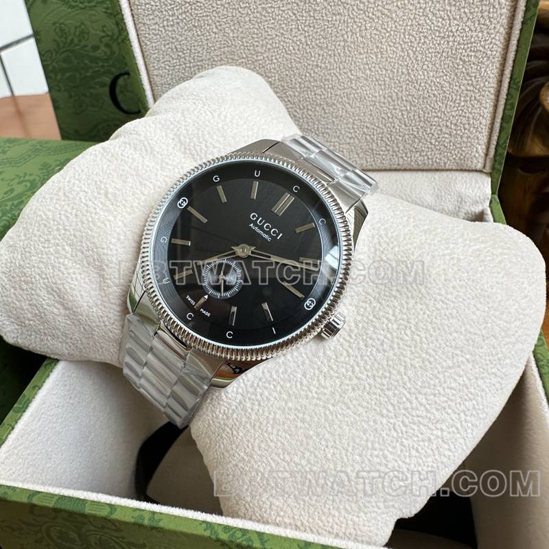 古驰最优复刻手表40mm黑盘SW260机械机芯钢带款正面实拍图