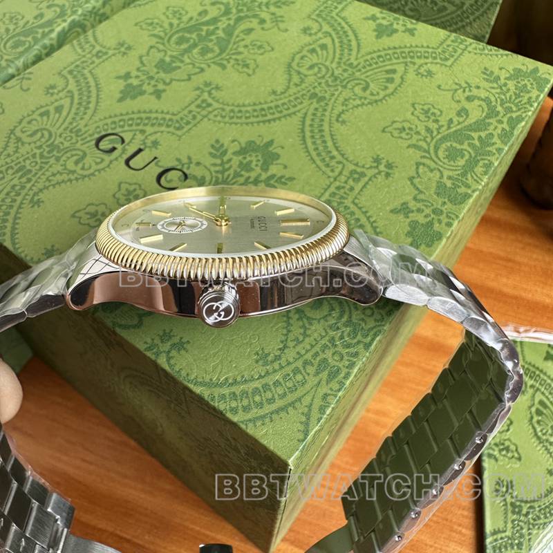 古驰超级克隆手表40mm银盘SW260机械机芯钢带款侧面实拍图