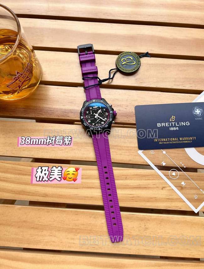超级克隆手表百年灵原单专业黑盘38mm石英紫色橡胶款正面实拍图