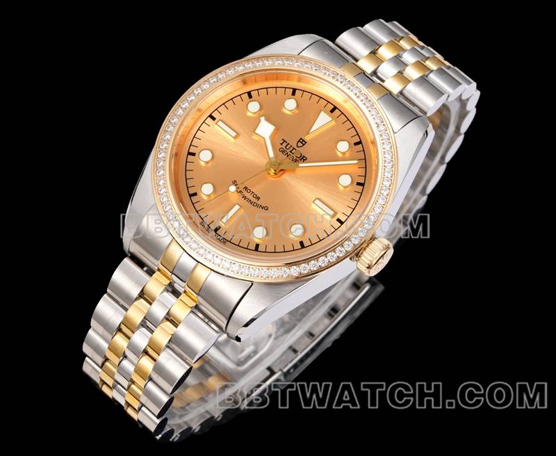 帝舵顶级复刻手表V9厂碧湾41mm施华洛钻石圈机械间金钢带款正面实拍图