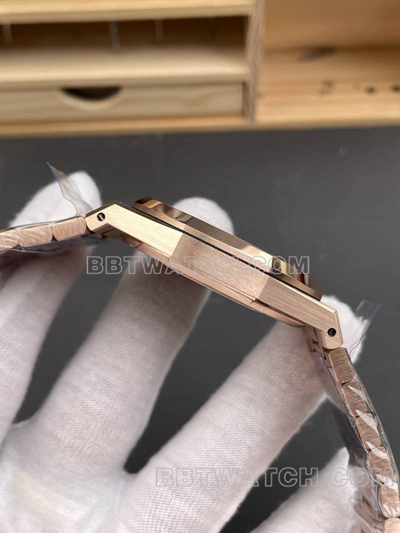 爱彼超级克隆手表THB厂皇家橡树彩虹钻圈霜金玫瑰金钢带款15412侧面实拍图