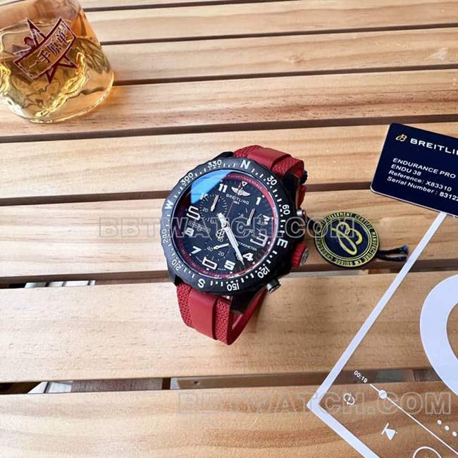 最优复刻手表百年灵原单专业黑盘38mm石英红色橡胶款正面实拍图