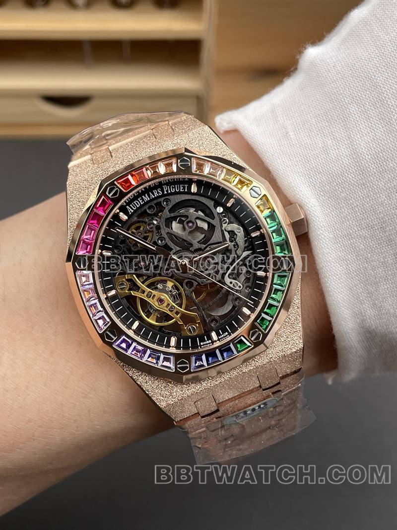 爱彼超级克隆手表THB厂皇家橡树彩虹钻圈霜金玫瑰金钢带款15412正面实拍图