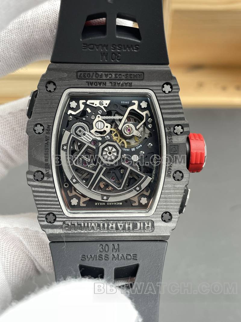 理查德米勒最佳复刻手表碳纤维壳陀飞轮机械橡胶款RM35-03背面实拍图