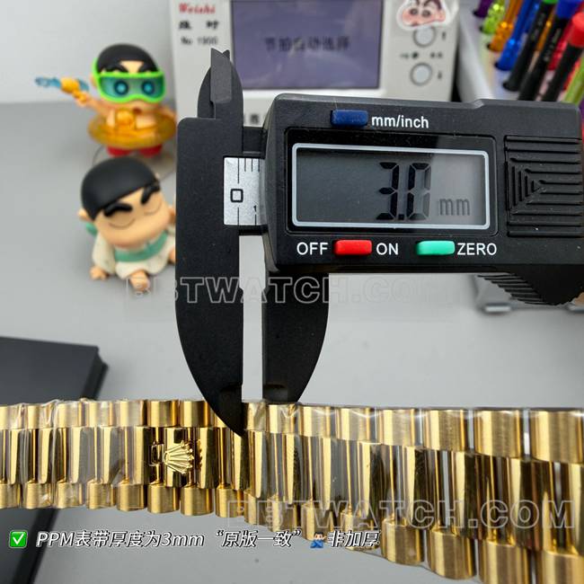 顶级复刻手表PPM厂劳力士星期日历机械黑盘黄金表带实拍图