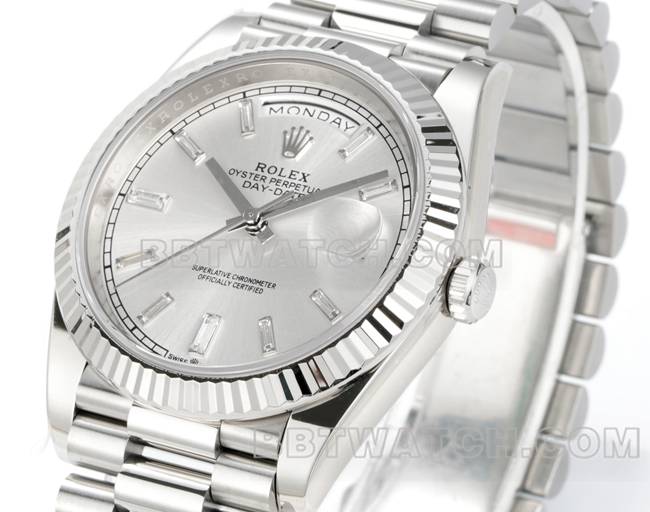 最优复刻手表PPM厂劳力士星期日历机械银盘正面实拍图
