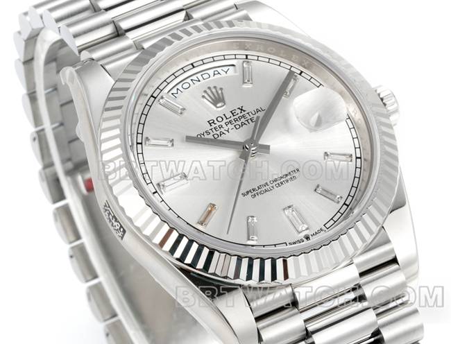最优复刻手表PPM厂劳力士星期日历机械银盘正面实拍图