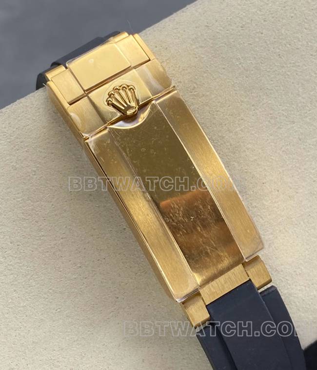 1:1复刻手表迪通拿UFO厂劳力士黄金壳陨石盘4131机械表带实拍图