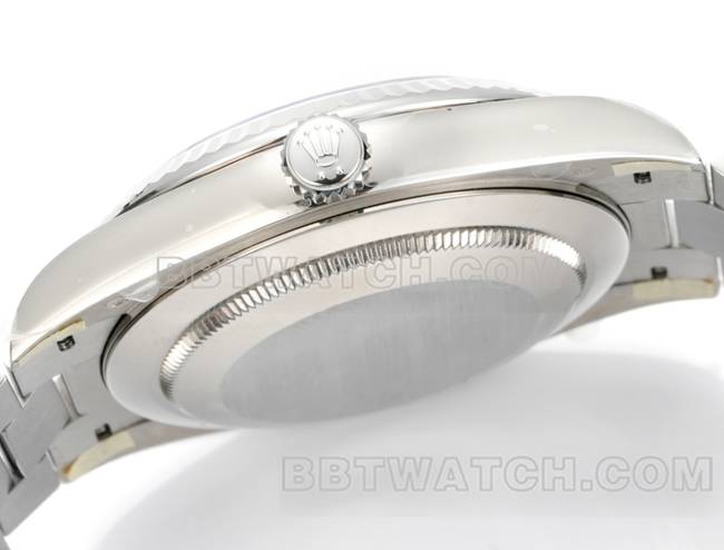 1:1复刻手表PPM厂劳力士星期日历机械冰蓝盘罗马数字侧面实拍图