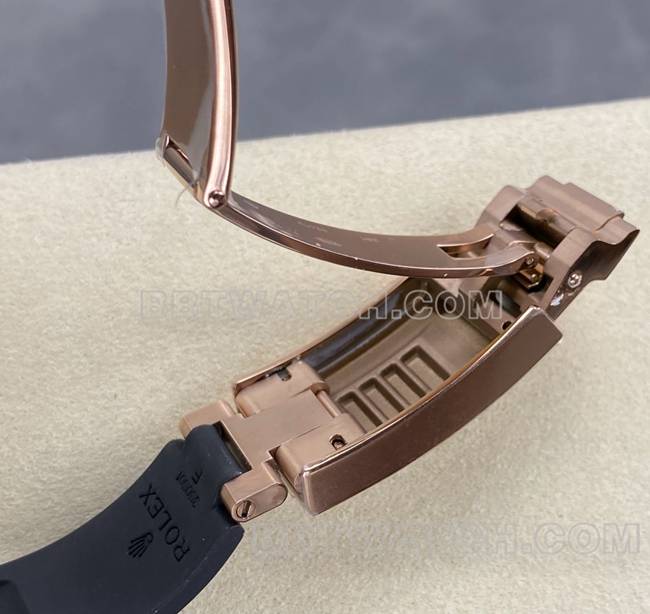 最佳复刻手表UFO厂迪通拿劳力士玫瑰金壳陨石盘4131机械表扣实拍图