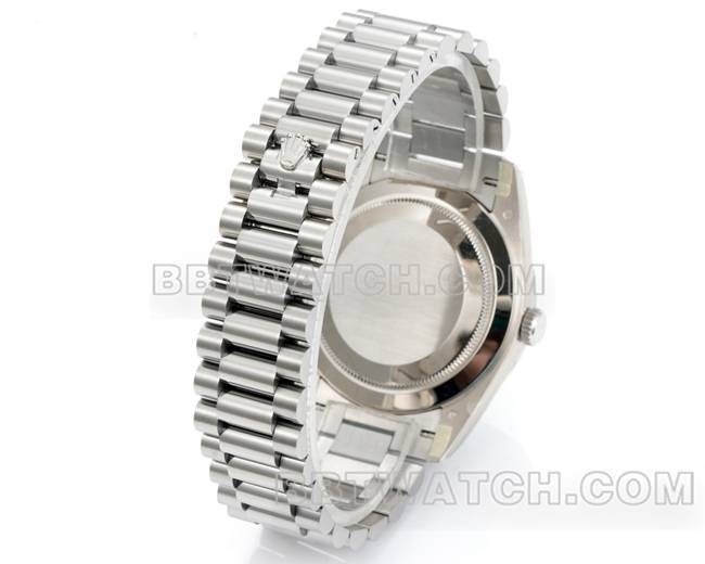 超级克隆手表PPM厂劳力士星期日历机械冰蓝盘表带实拍图