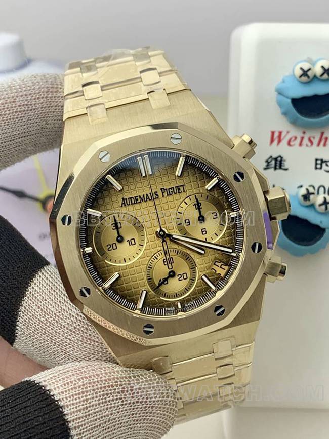 最佳复刻手表爱彼BLS厂皇家橡树黄金烟熏金盘机械26420正面实拍图