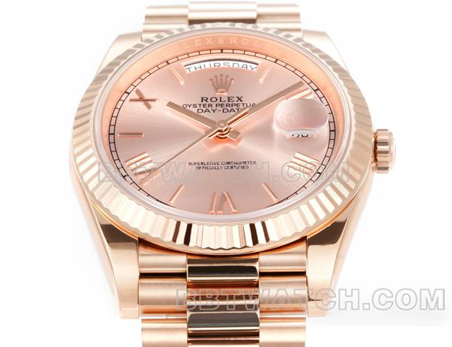 最佳复刻手表星期日历PPM厂劳力士机械粉盘罗马数字玫瑰金正面实拍图