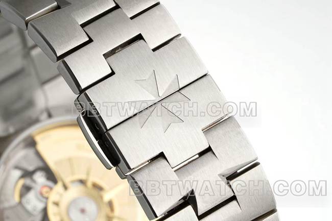 最佳复刻手表江诗丹顿V9厂纵横四海蓝盘机械7920V表带实拍图