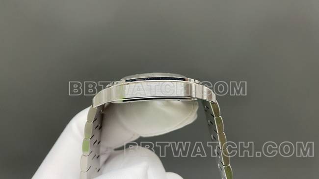 1:1复刻手表卡地亚MLF厂山度士镂空盘机械侧面实拍图