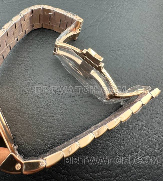 顶级复刻手表纵横四海9F江诗丹顿玫瑰金深棕盘机械47450表带实拍图