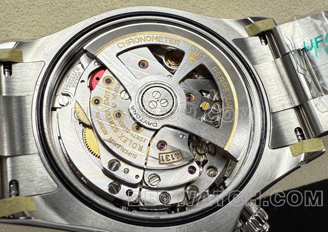 最佳复刻手表迪通拿UFO厂劳力士黑盘4131机械背面实拍图
