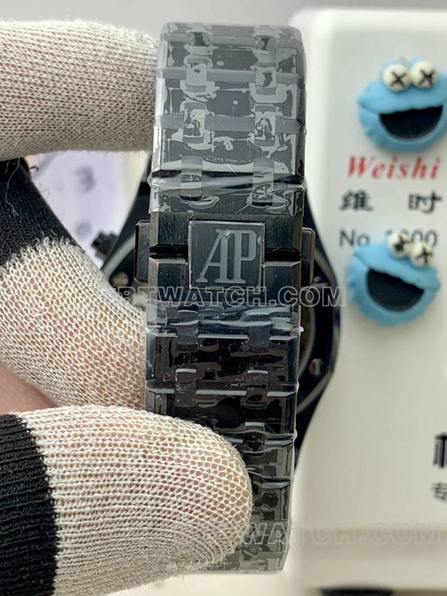 最优复刻手表BLS厂爱彼皇家橡树蓝盘黑色陶瓷机械26420表带实拍图