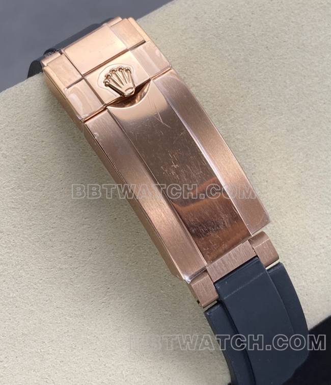 超级克隆手表UFO厂迪通拿劳力士玫瑰金壳棕盘4131机械表带实拍图