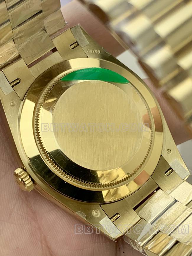 1:1复刻手表PPM厂渐变绿盘罗马数字劳力士星期日历黄金机械背面实拍图