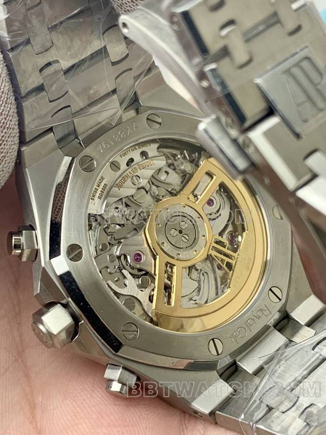 1:1复刻手表皇家橡树BLS厂爱彼绿盘机械26420背面实拍图