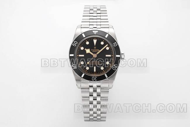 顶级复刻手表帝舵碧湾ZF工厂黑盘54型M79000正面实拍图