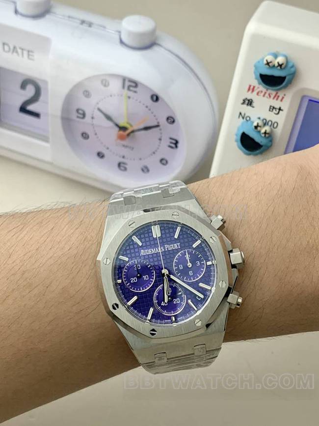 超级克隆手表皇家橡树BLS厂爱彼紫盘机械26420正面实拍图