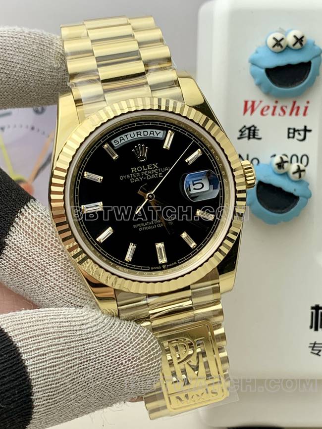 最佳复刻手表劳力士黑盘PPM厂星期日历机械黄金正面实拍图