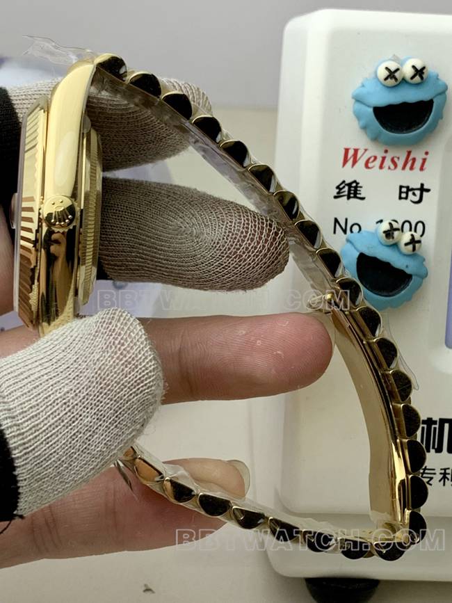 最佳复刻手表劳力士黑盘PPM厂星期日历机械黄金侧面实拍图