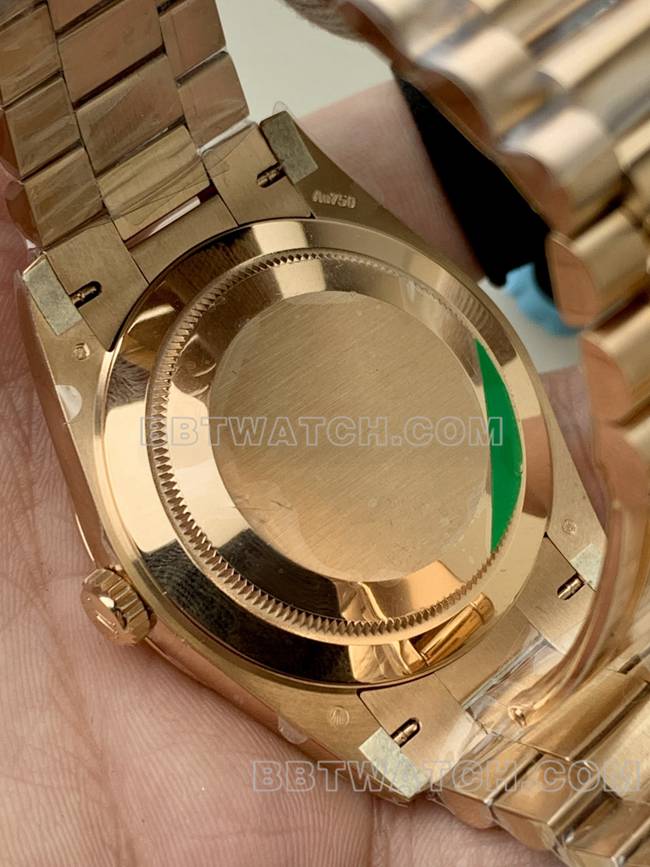 最佳复刻手表PPM厂白盘罗马数字劳力士星期日历玫瑰金机械背面实拍图