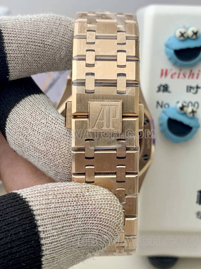 超级克隆手表爱彼BLS厂皇家橡树玫瑰金银盘机械26420正面实拍图