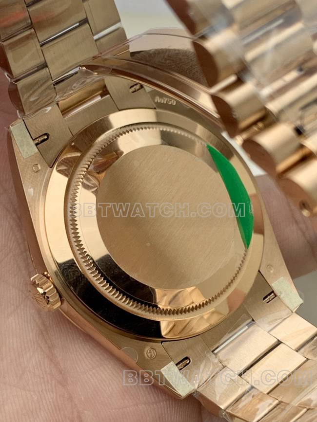 1:1复刻手表劳力士玫瑰金PPM厂星期日历机械绿盘罗马数字背面实拍图