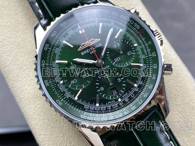 顶级复刻手表航空计时BLS厂百年灵绿盘皮带款正面实拍图