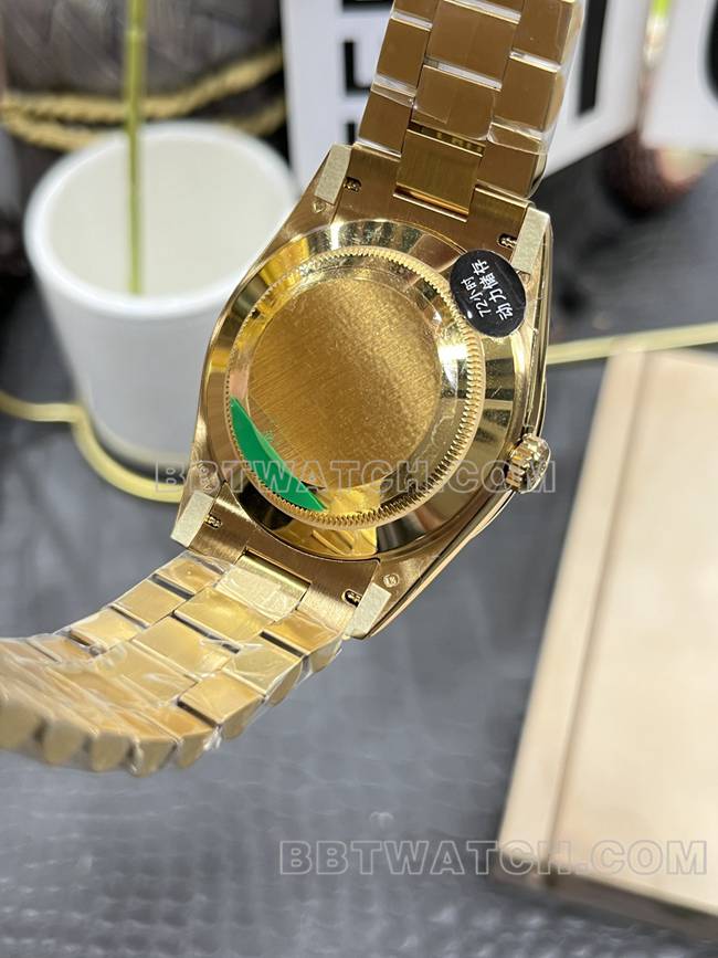 顶级复刻手表CBD厂劳力士星期日历3255机械绿盘40mm背面实拍图